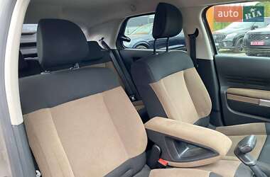 Внедорожник / Кроссовер Citroen C4 Cactus 2015 в 