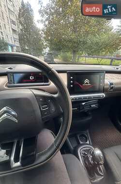 Внедорожник / Кроссовер Citroen C4 Cactus 2014 в 