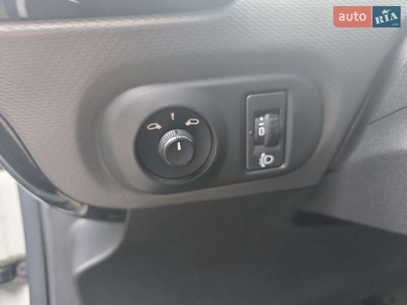 Внедорожник / Кроссовер Citroen C4 Cactus 2018 в Харькове фото 24 Внедорожник / Кроссовер Citroen C4 Cactus 2018 в Харькове