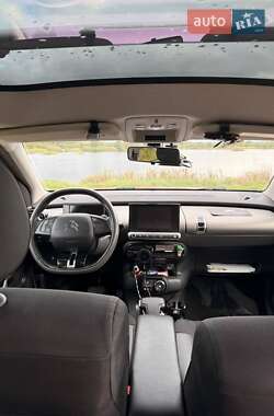 Позашляховик / Кросовер Citroen C4 Cactus 2014 в  фото 8 Позашляховик / Кросовер Citroen C4 Cactus 2014 в