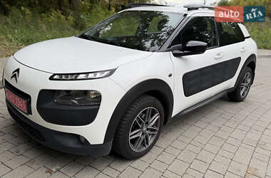 Внедорожник / Кроссовер Citroen C4 Cactus 2015 в 