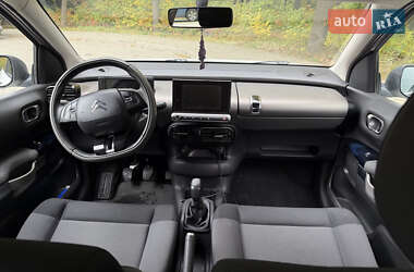 Внедорожник / Кроссовер Citroen C4 Cactus 2015 в 