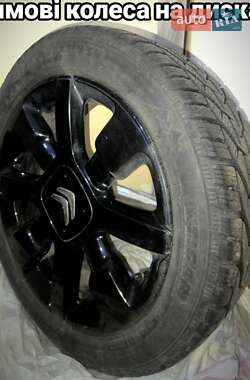 Внедорожник / Кроссовер Citroen C4 Cactus 2014 в 
