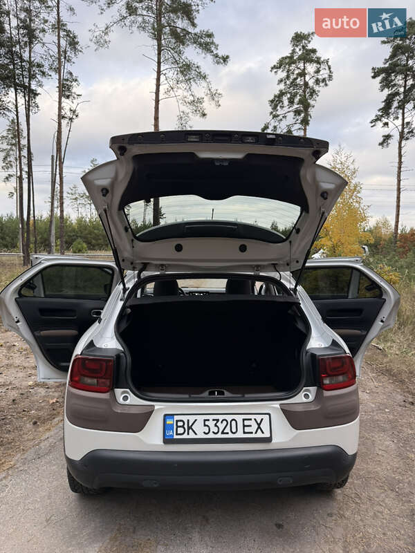 Позашляховик / Кросовер Citroen C4 Cactus 2014 в Києві фото 3 Позашляховик / Кросовер Citroen C4 Cactus 2014 в Києві