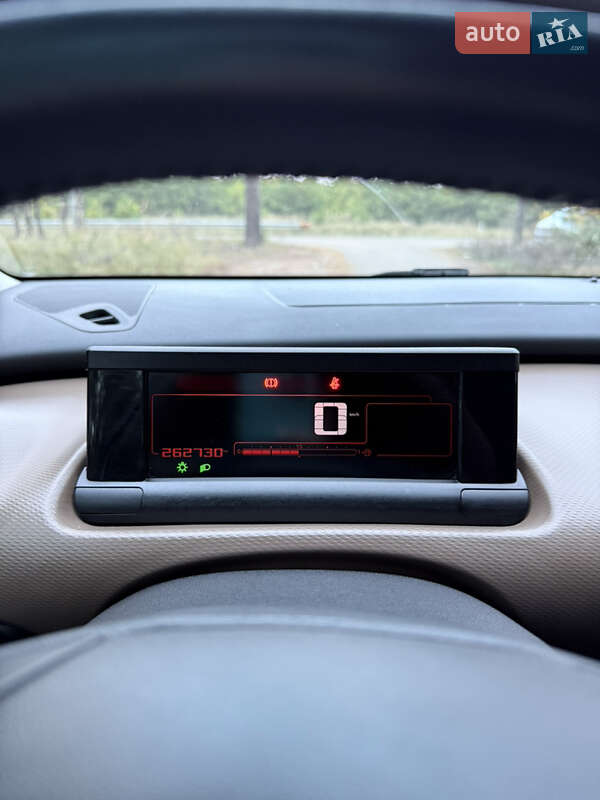 Позашляховик / Кросовер Citroen C4 Cactus 2014 в Києві фото 23 Позашляховик / Кросовер Citroen C4 Cactus 2014 в Києві