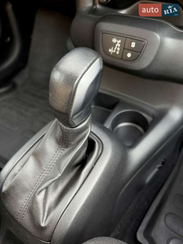 Позашляховик / Кросовер Citroen C4 Cactus 2017 в Києві фото 51 Позашляховик / Кросовер Citroen C4 Cactus 2017 в Києві