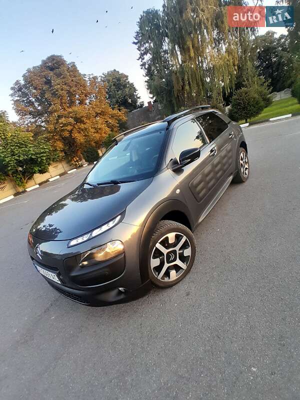 Внедорожник / Кроссовер Citroen C4 Cactus 2016 в Рогатине