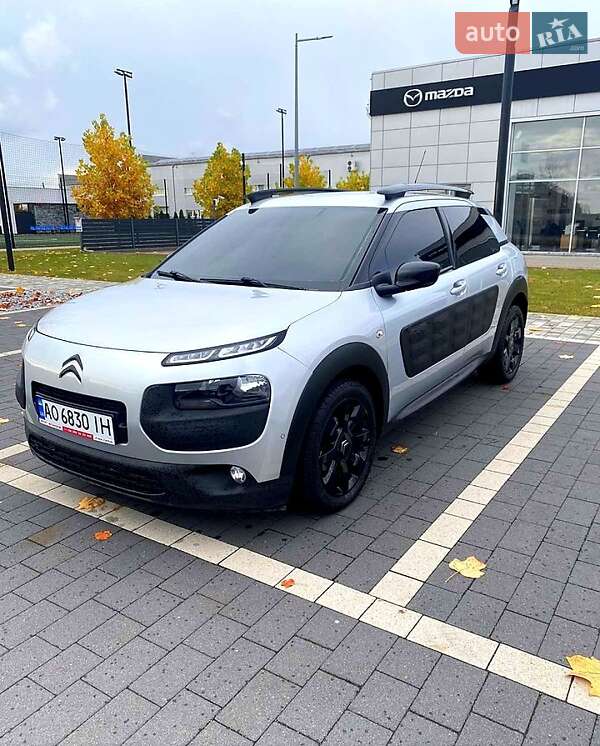 Позашляховик / Кросовер Citroen C4 Cactus 2015 в Івано-Франківську