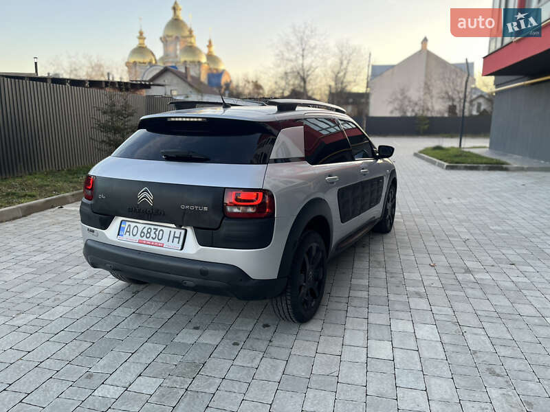 Внедорожник / Кроссовер Citroen C4 Cactus 2015 в Ивано-Франковске