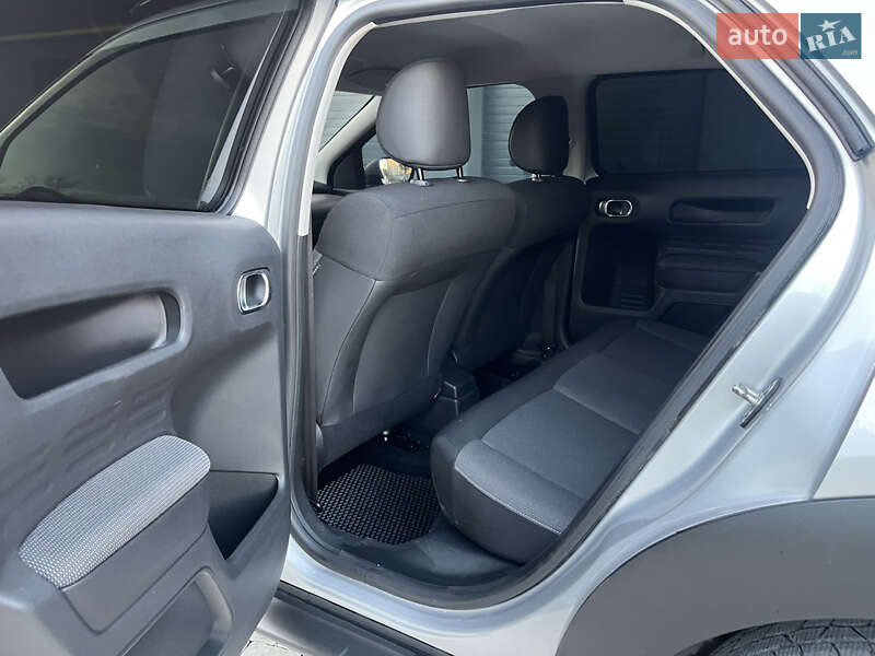 Внедорожник / Кроссовер Citroen C4 Cactus 2015 в Ивано-Франковске