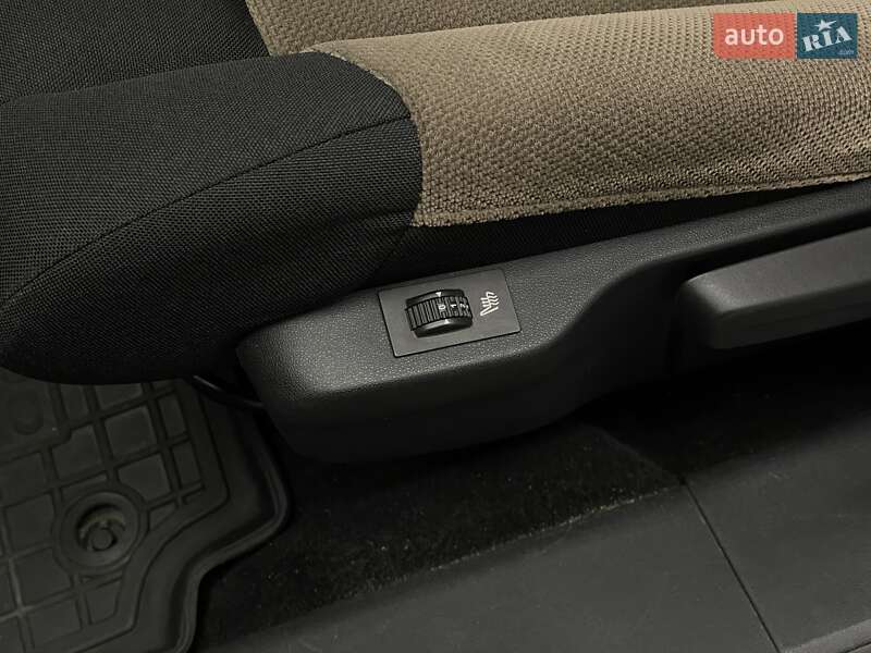 Хэтчбек Citroen C4 Cactus 2015 в Киеве