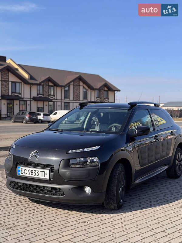 Внедорожник / Кроссовер Citroen C4 Cactus 2015 в Радехове