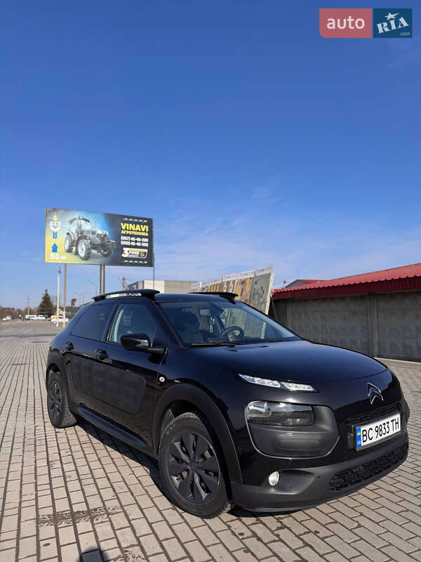 Внедорожник / Кроссовер Citroen C4 Cactus 2015 в Радехове