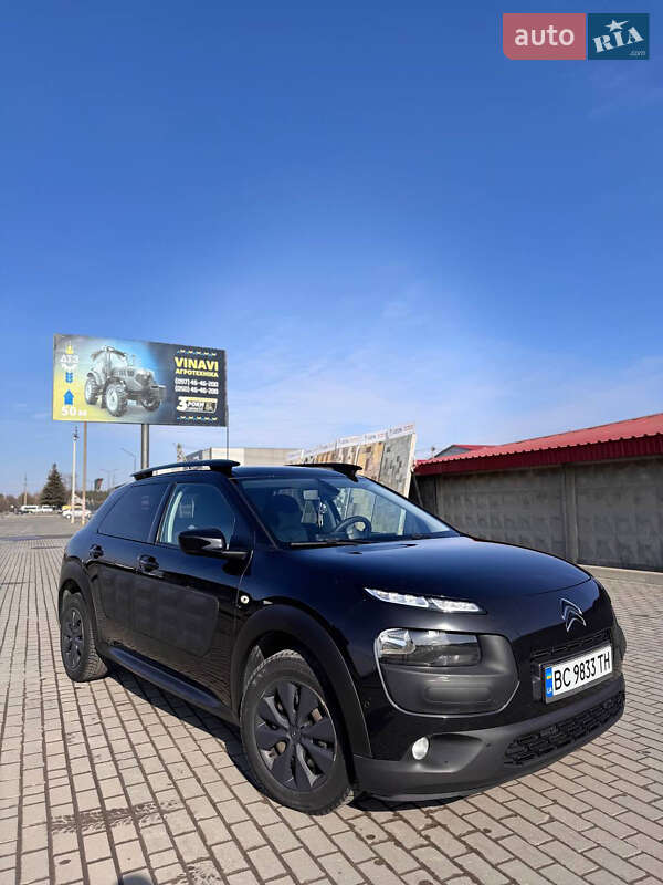 Внедорожник / Кроссовер Citroen C4 Cactus 2015 в Радехове