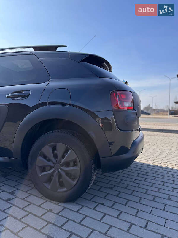 Внедорожник / Кроссовер Citroen C4 Cactus 2015 в Радехове