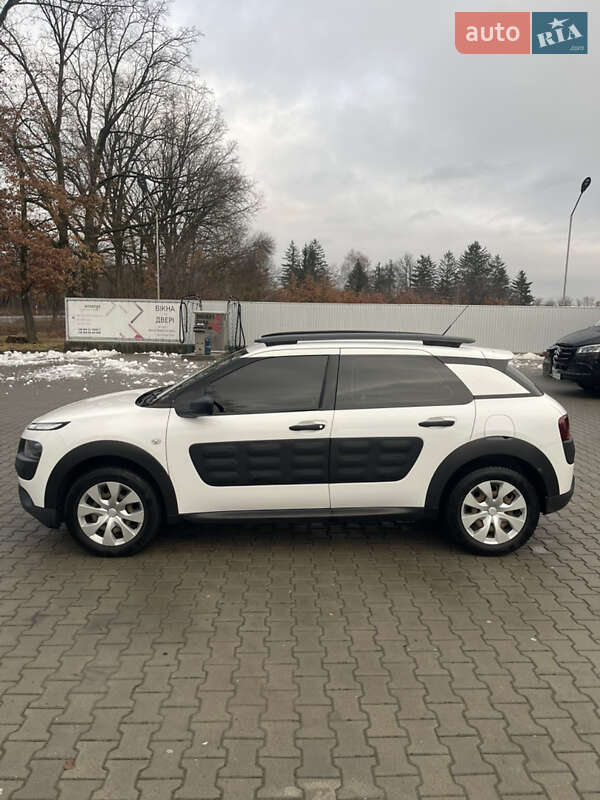 Внедорожник / Кроссовер Citroen C4 Cactus 2017 в Черновцах