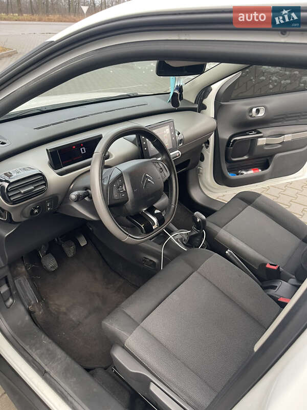 Внедорожник / Кроссовер Citroen C4 Cactus 2017 в Черновцах