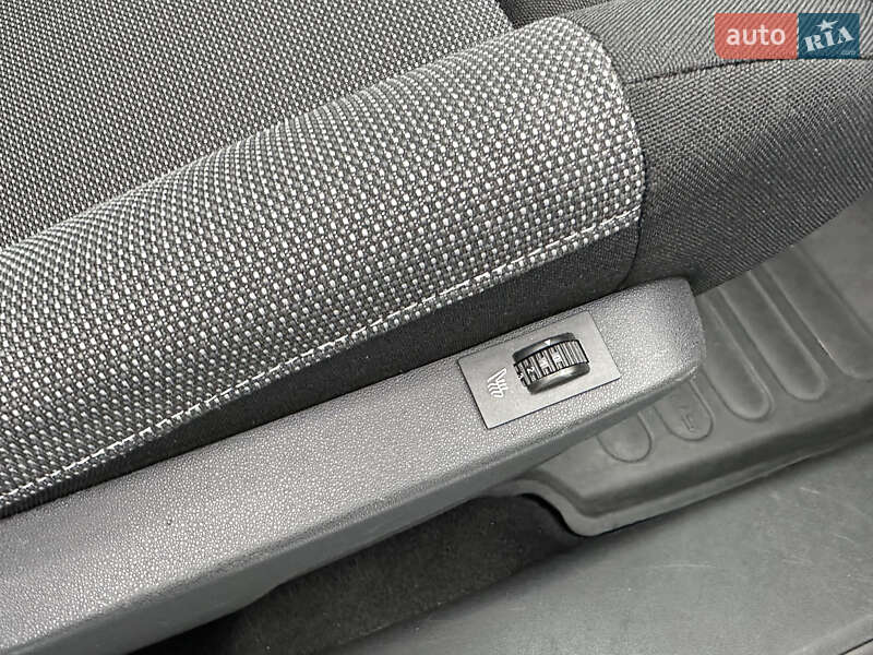 Внедорожник / Кроссовер Citroen C4 Cactus 2015 в Луцке фото 74 Внедорожник / Кроссовер Citroen C4 Cactus 2015 в Луцке