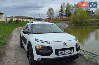 Позашляховик / Кросовер Citroen C4 Cactus 2015 в Броварах