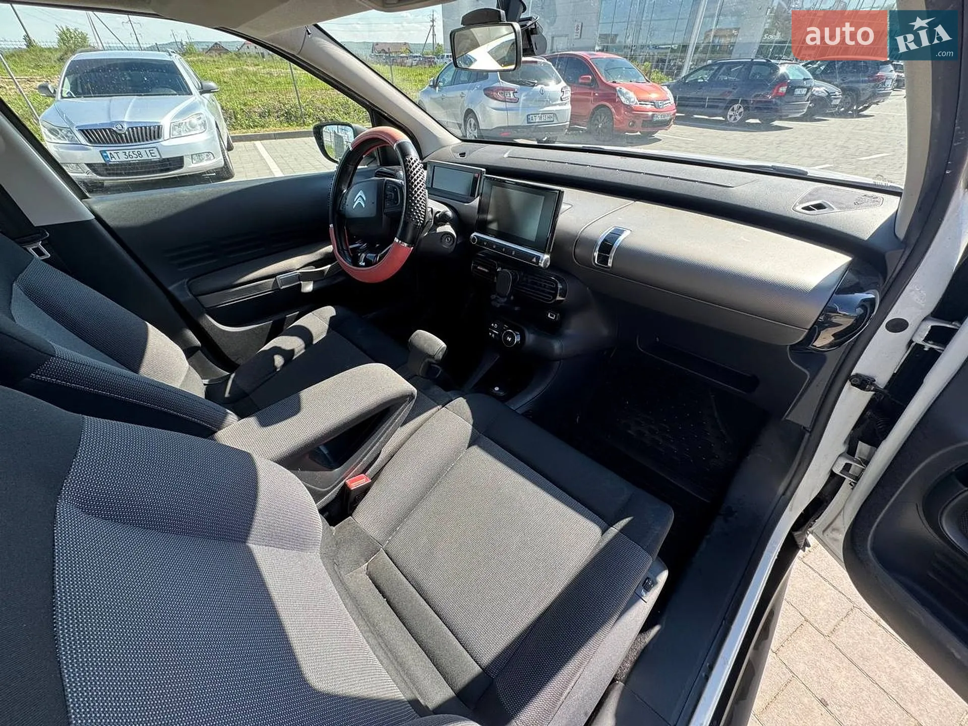 2016 Citroen C4 Cactus - мініатюра 32