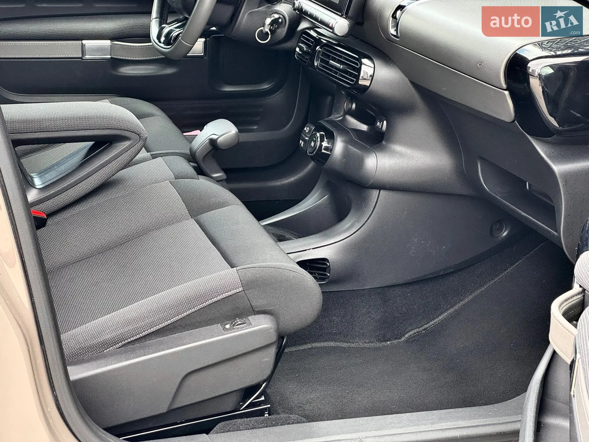 2018 Citroen C4 Cactus - мініатюра 35
