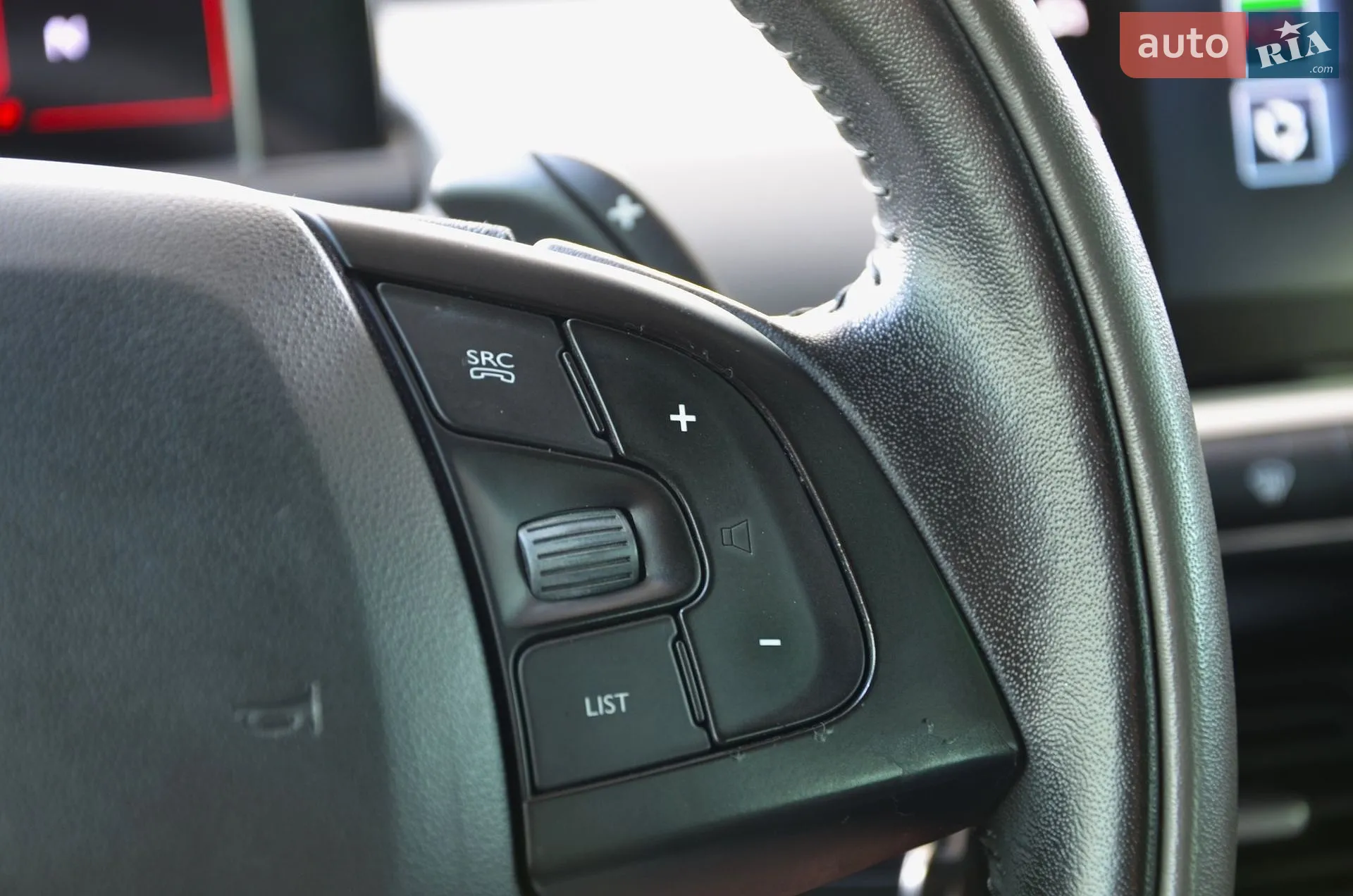 2015 Citroen C4 Cactus - мініатюра 25