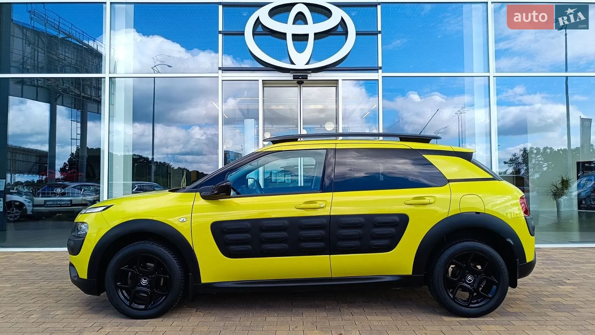 2017 Citroen C4 Cactus - мініатюра 3