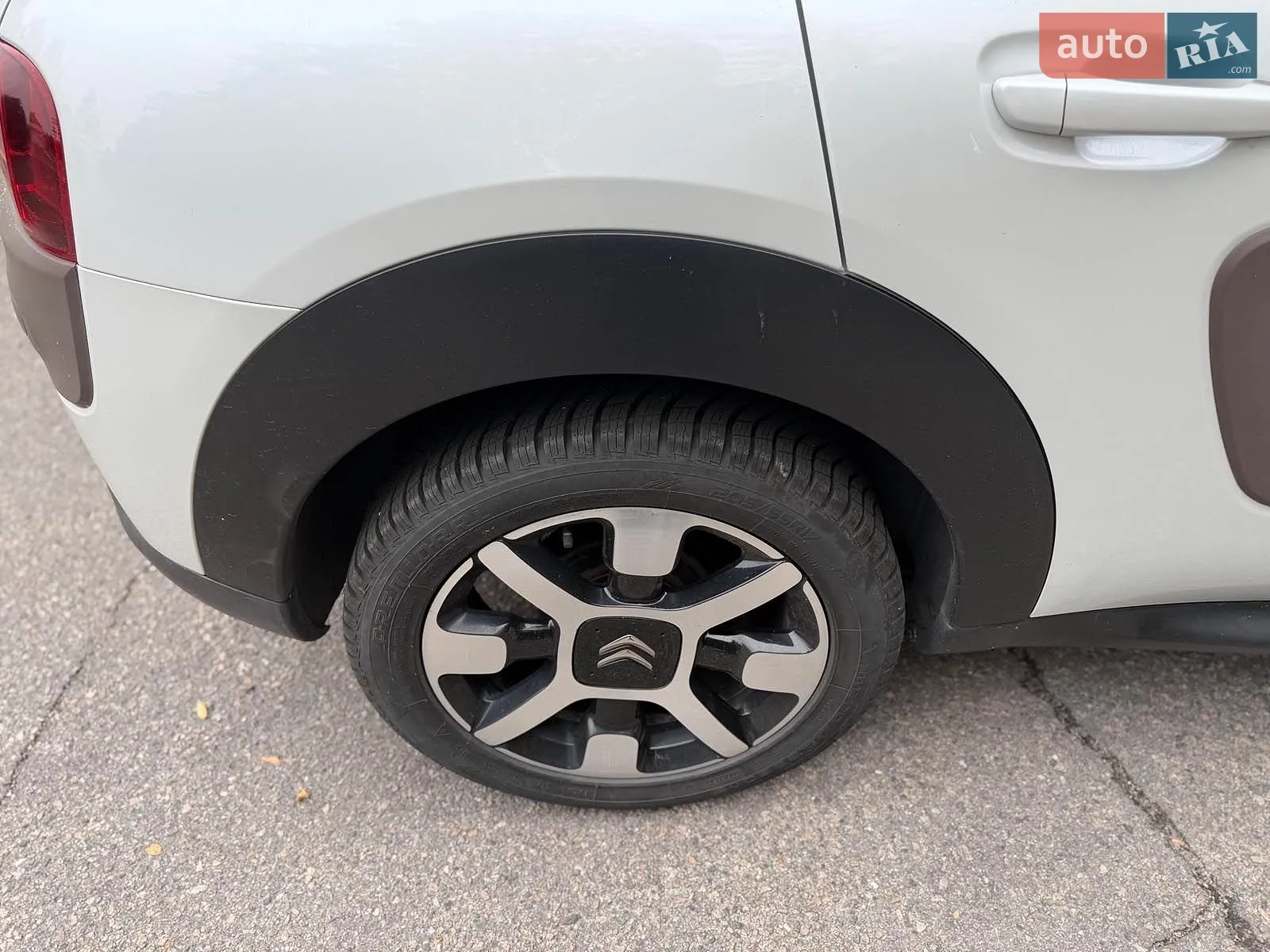 2016 Citroen C4 Cactus - мініатюра 11