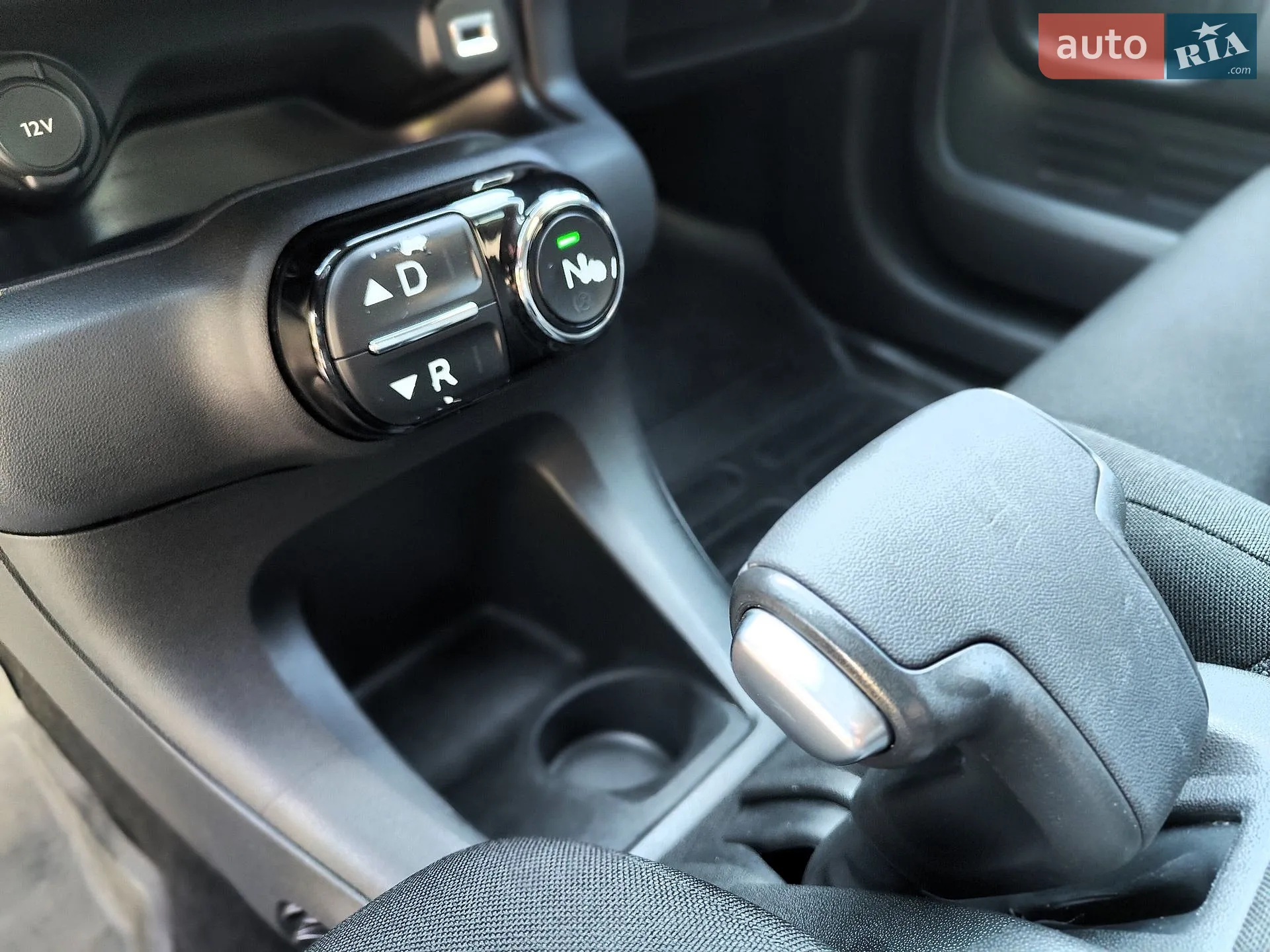 2015 Citroen C4 Cactus - мініатюра 43