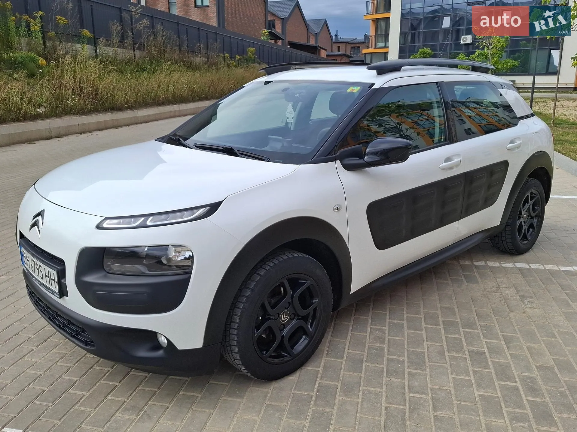 2017 Citroen C4 Cactus - мініатюра 4