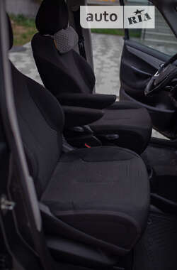Микровэн Citroen C4 Picasso 2013 в 