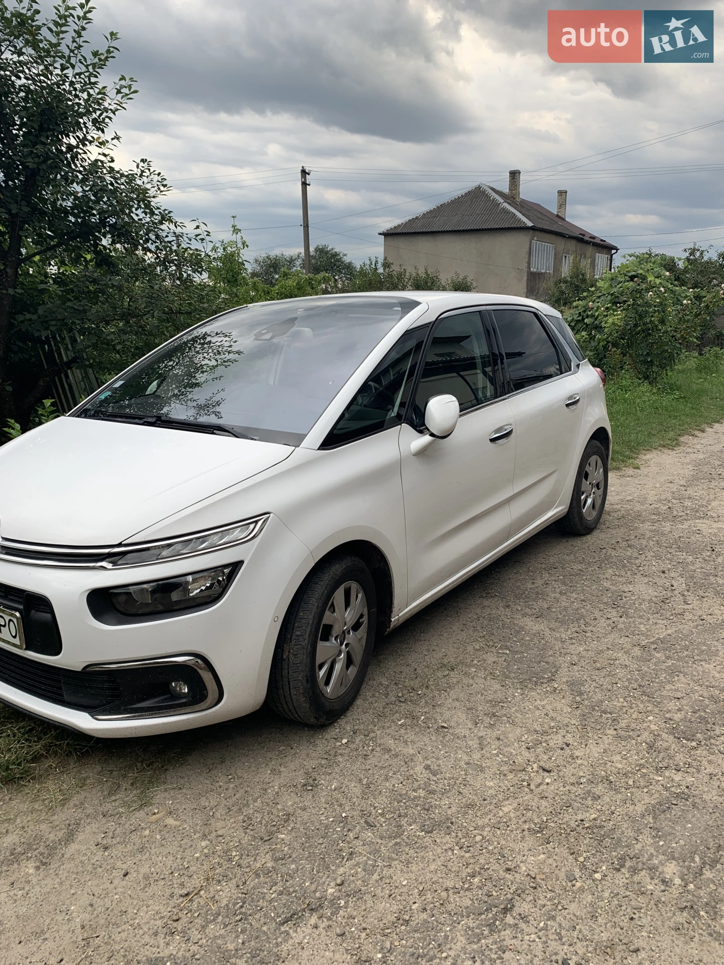 Citroen C4 Picasso 2017 VIN VF73DBHZTHJ819764 фото оголошення 3 з 15