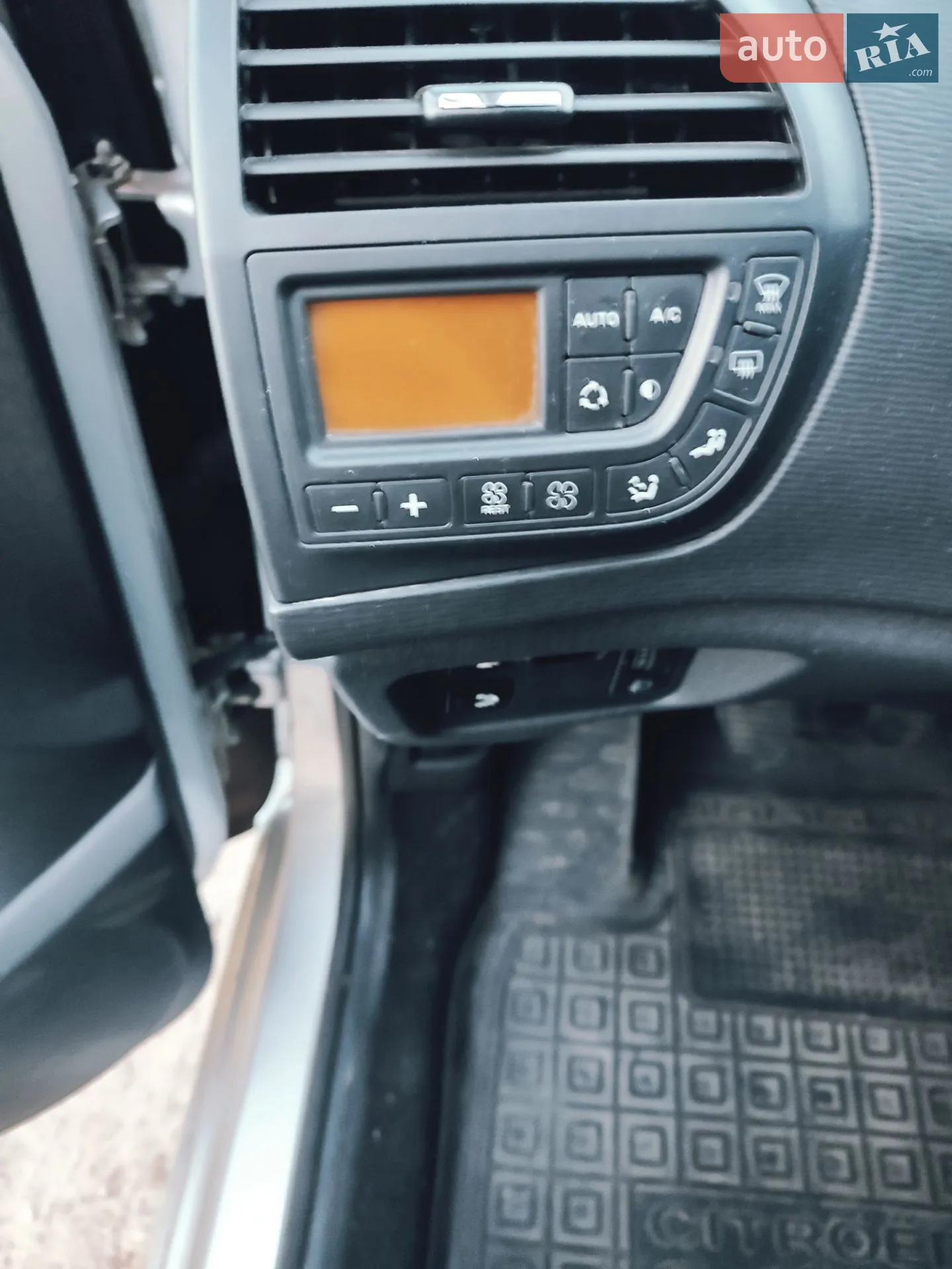 2010 Citroen C4 Picasso - мініатюра 11