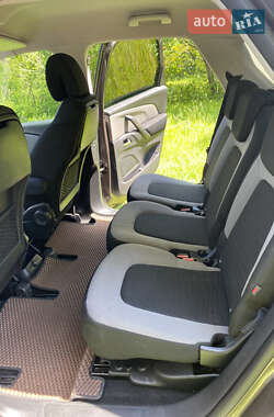 Микровэн Citroen C4 Picasso 2015 в 