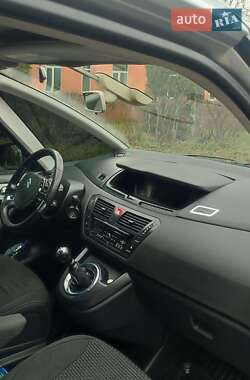 Микровэн Citroen C4 Picasso 2011 в 