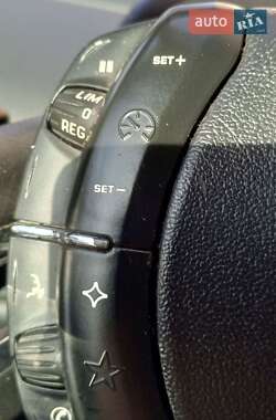 Минивэн Citroen C4 Picasso 2009 в 