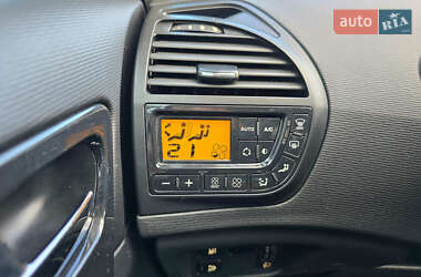 Микровэн Citroen C4 Picasso 2010 в 