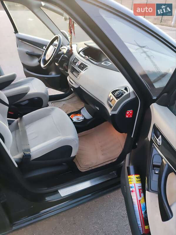Минивэн Citroen C4 Picasso 2006 в Ровно