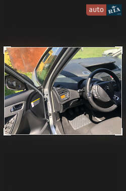 Микровэн Citroen C4 Picasso 2010 в 