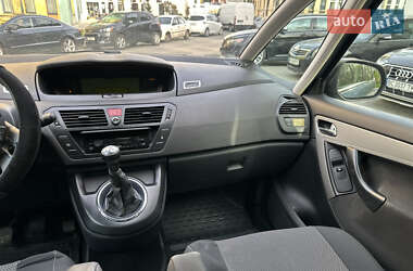 Микровэн Citroen C4 Picasso 2010 в 