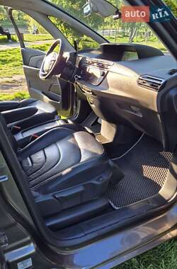 Микровэн Citroen C4 Picasso 2015 в 