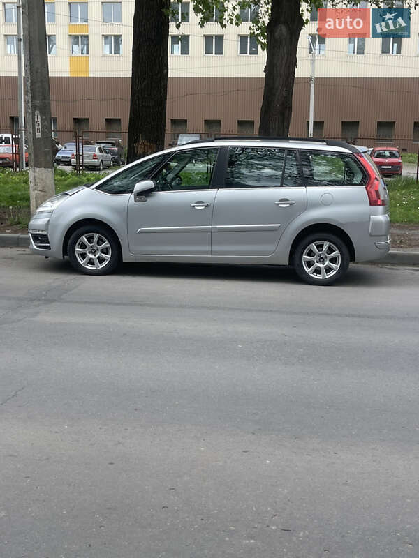 Микровэн Citroen C4 Picasso 2011 в 