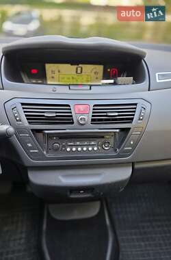 Микровэн Citroen C4 Picasso 2010 в 