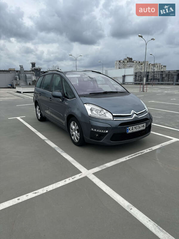 Микровэн Citroen C4 Picasso 2011 в 