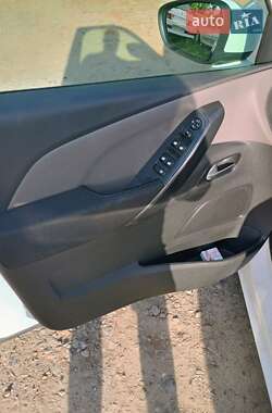 Микровэн Citroen C4 Picasso 2013 в 