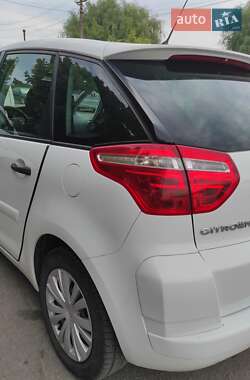 Микровэн Citroen C4 Picasso 2010 в 