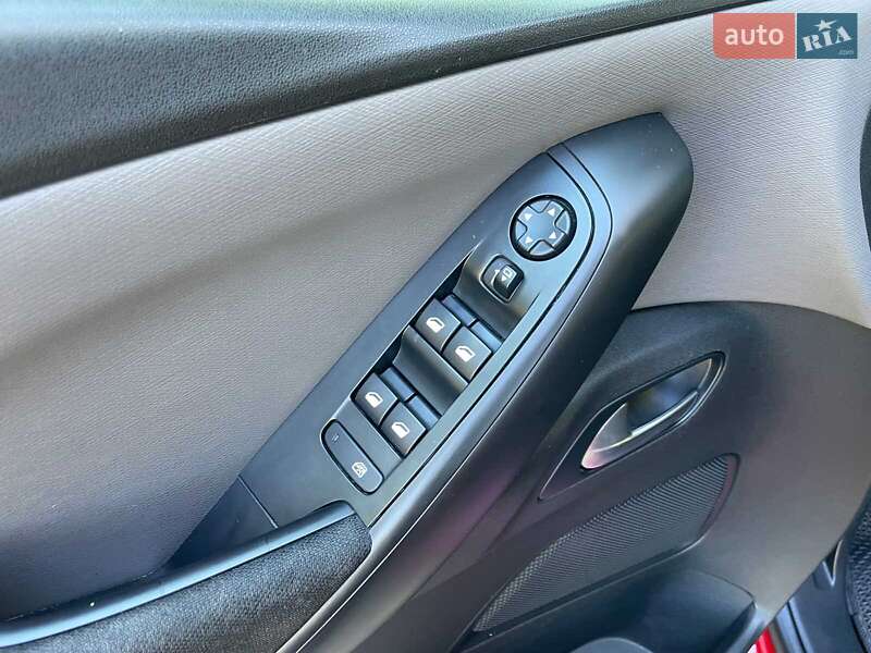 Микровэн Citroen C4 Picasso 2017 в Киеве фото 21 Микровэн Citroen C4 Picasso 2017 в Киеве