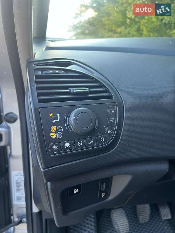 Микровэн Citroen C4 Picasso 2008 в Бережанах фото 17 Микровэн Citroen C4 Picasso 2008 в Бережанах