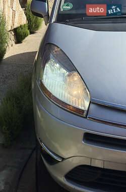 Микровэн Citroen C4 Picasso 2010 в 