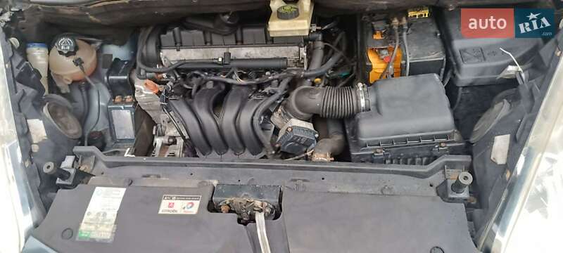 Минивэн Citroen C4 Picasso 2006 в Ивано-Франковске фото 9 Минивэн Citroen C4 Picasso 2006 в Ивано-Франковске